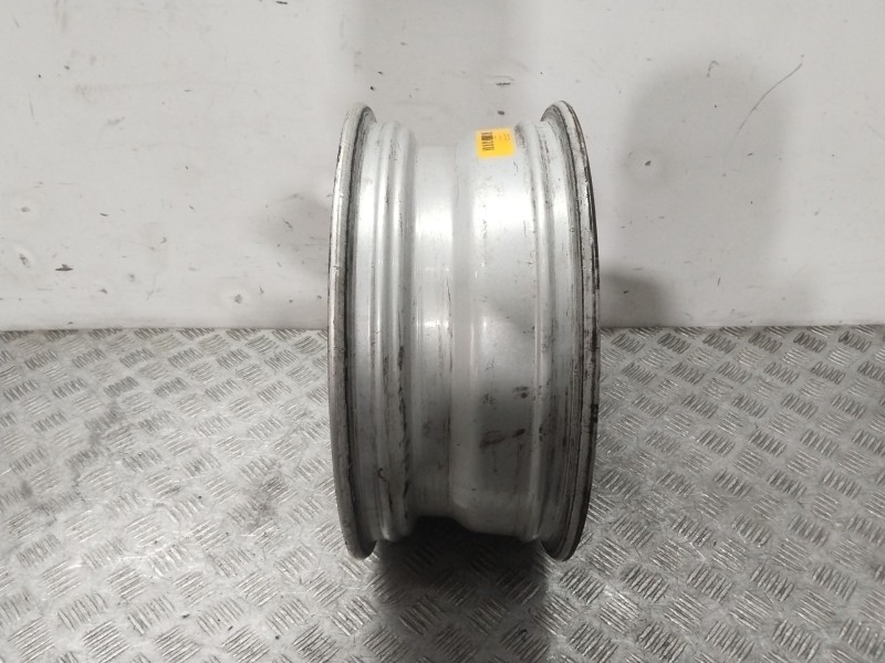 Recambio de juego llantas para bmw 1 (e87) 118 d referencia OEM IAM 677561813 61/2Jx16EH2 