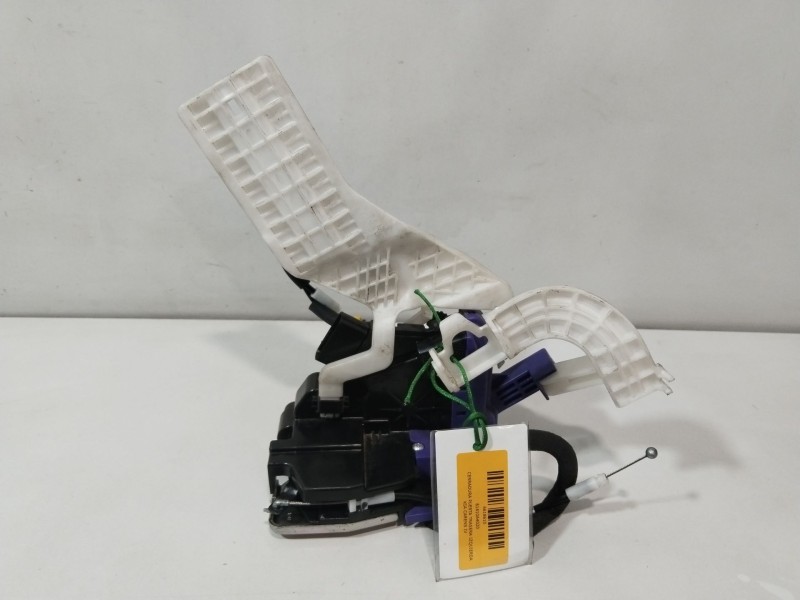 Recambio de cerradura puerta trasera izquierda para kia carens iv 1.6 gdi referencia OEM IAM 81410A4020  