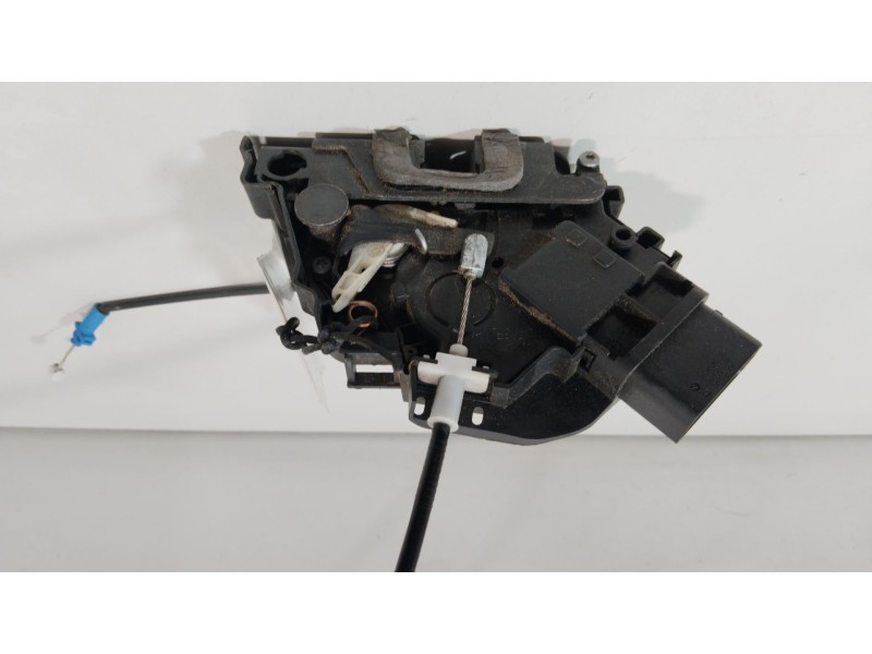Recambio de cerradura puerta delantera derecha para ford mondeo ber. (ca2) ghia referencia OEM IAM 1787988  
