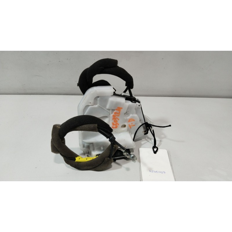Recambio de cerradura puerta trasera derecha para nissan x-trail iii (t32_, t32r, t32rr) 1.3 dig-t referencia OEM IAM U6814110  