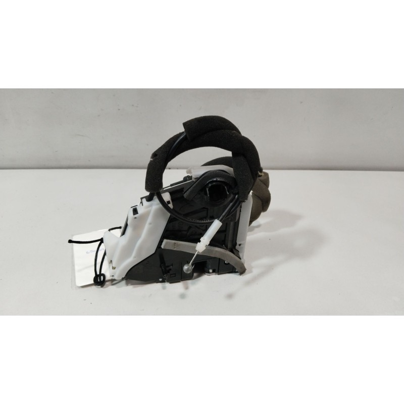 Recambio de cerradura puerta trasera derecha para nissan x-trail iii (t32_, t32r, t32rr) 1.3 dig-t referencia OEM IAM U6814110  