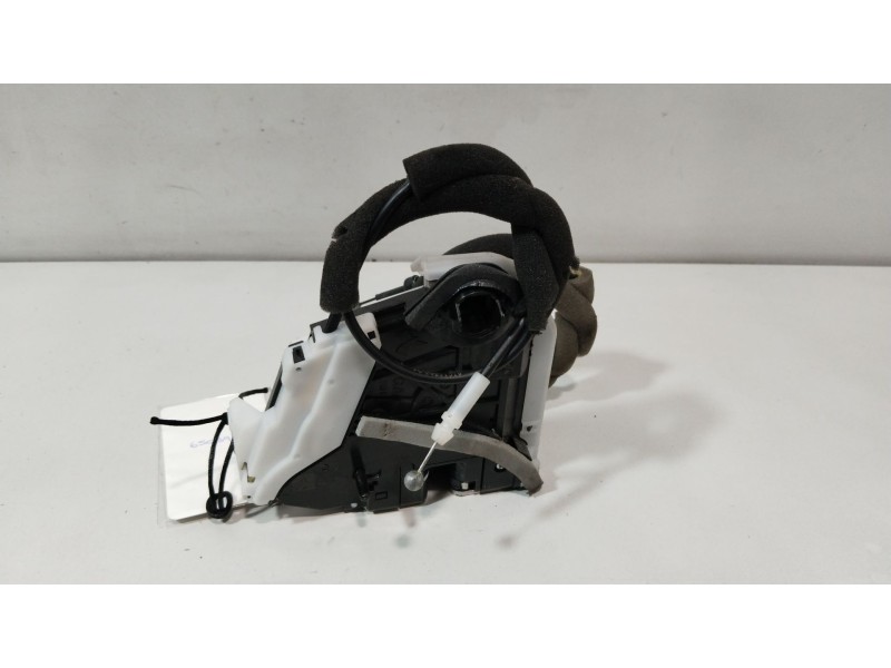 Recambio de cerradura puerta trasera derecha para nissan x-trail iii (t32_, t32r, t32rr) 1.3 dig-t referencia OEM IAM U6814110  