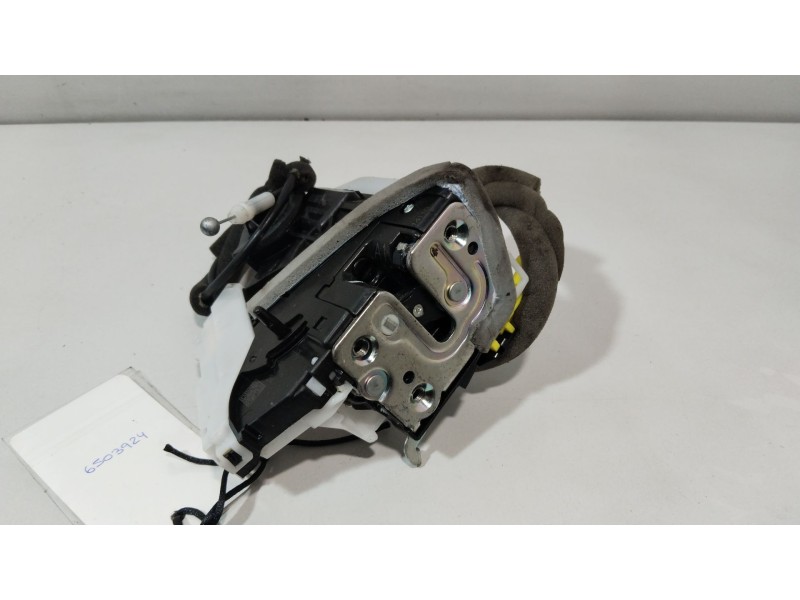Recambio de cerradura puerta trasera derecha para nissan x-trail iii (t32_, t32r, t32rr) 1.3 dig-t referencia OEM IAM U6814110  