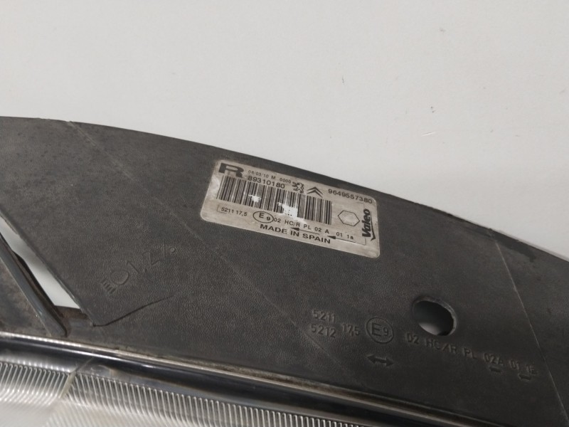 Recambio de faro derecho para citroën xsara picasso (n68) 1.6 hdi referencia OEM IAM 6205W0  
