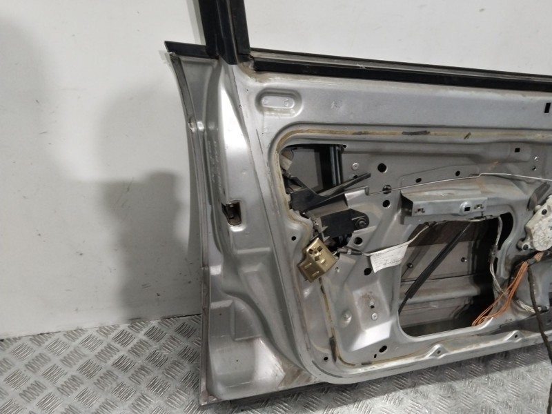 Recambio de puerta delantera izquierda para citroën c5 berlina referencia OEM IAM  PLATA 