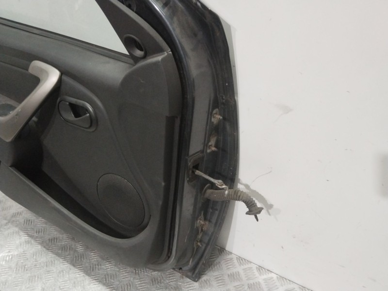 Recambio de puerta delantera izquierda para dacia sandero (bs_) 1.5 dci referencia OEM IAM 801019012R  