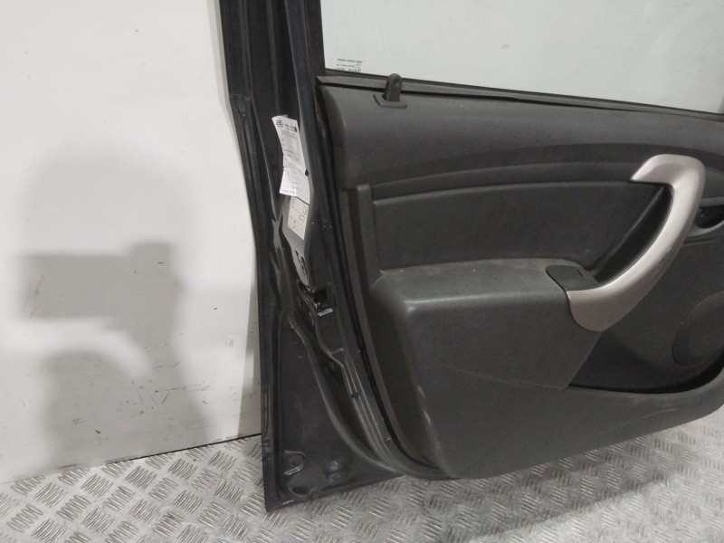 Recambio de puerta delantera izquierda para dacia sandero (bs_) 1.5 dci referencia OEM IAM 801019012R  