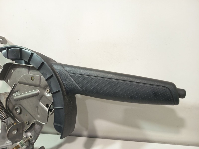 Recambio de palanca freno de mano para nissan nv200 / evalia autobús e-nv (me0m) referencia OEM IAM 360104FE1A  