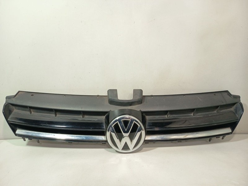 Recambio de rejilla delantera para volkswagen golf vii (5g1, bq1, be1, be2) 1.6 tdi 4motion referencia OEM IAM 5G0853653E  