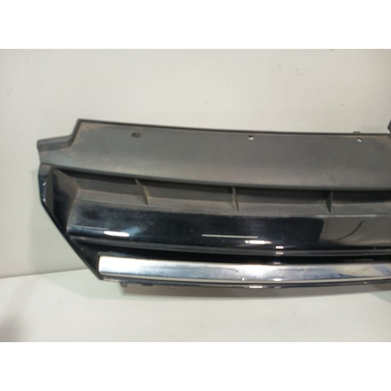 Recambio de rejilla delantera para volkswagen golf vii (5g1, bq1, be1, be2) 1.6 tdi 4motion referencia OEM IAM 5G0853653E  