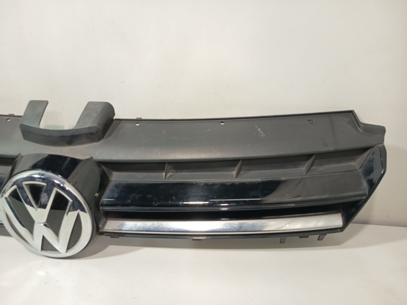 Recambio de rejilla delantera para volkswagen golf vii (5g1, bq1, be1, be2) 1.6 tdi 4motion referencia OEM IAM 5G0853653E  