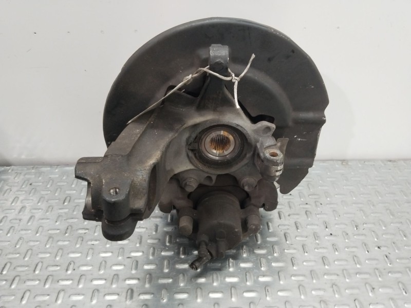 Recambio de mangueta delantera derecha para ford kuga i 2.0 tdci referencia OEM IAM 1674670  