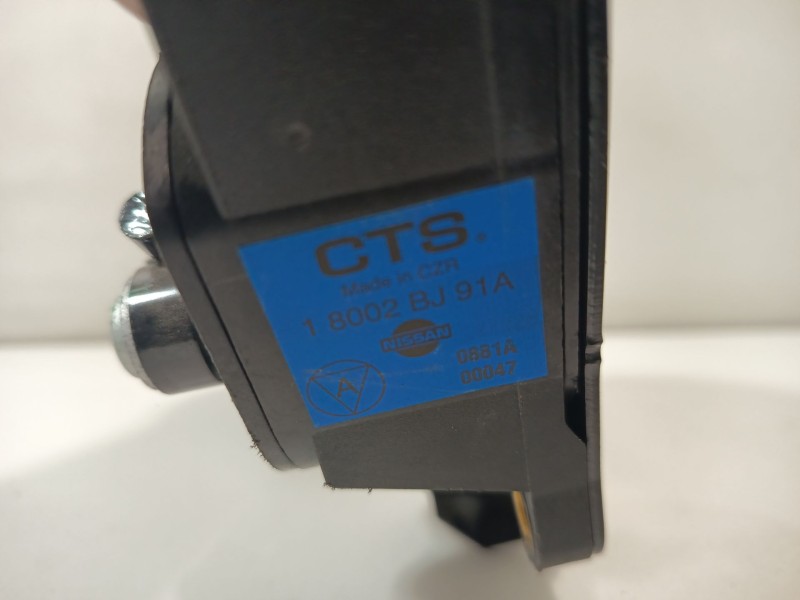 Recambio de pedal acelerador para nissan nv200 / evalia autobús e-nv (me0m) referencia OEM IAM 18002BJ91A  