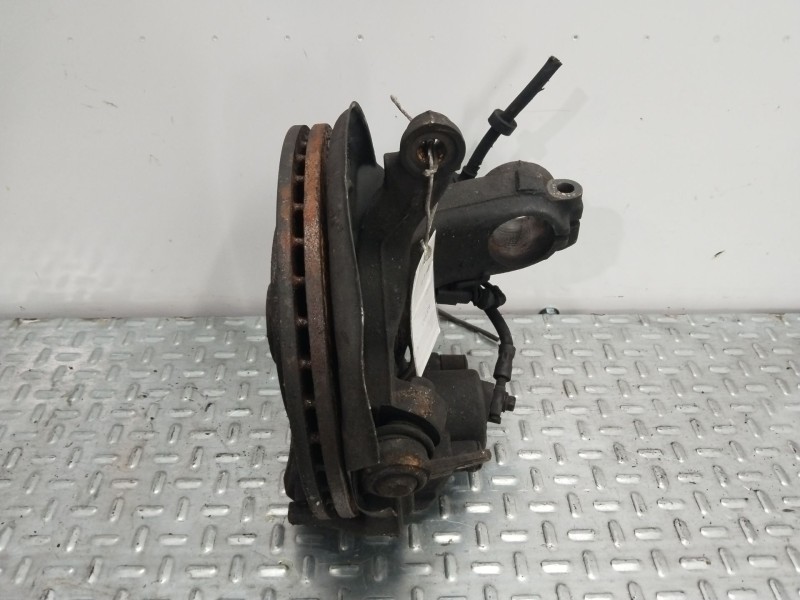 Recambio de mangueta delantera izquierda para volkswagen polo iv (9n_, 9a_) 1.4 16v referencia OEM IAM 6Q0407255AC  