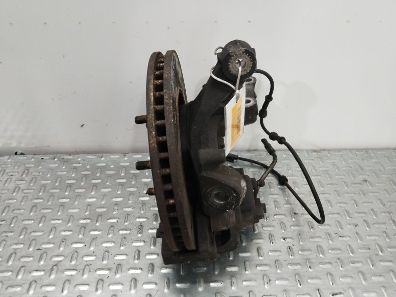 Recambio de mangueta delantera izquierda para chrysler voyager iv (rg, rs) 2.8 crd referencia OEM IAM 04694953AB  