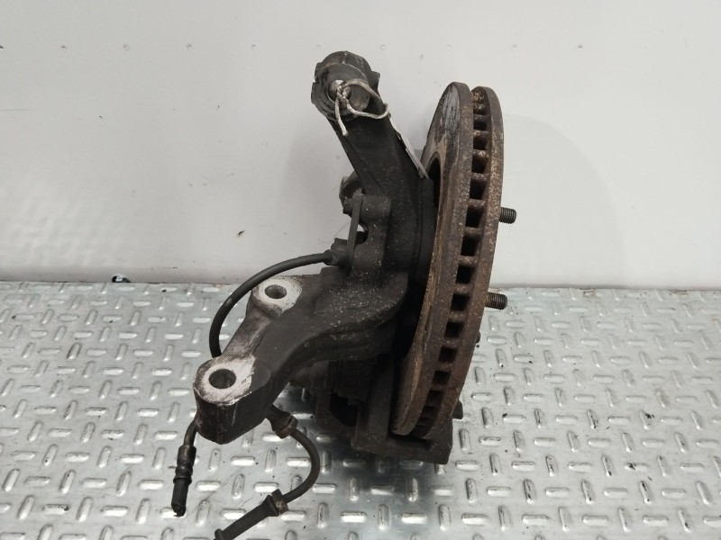 Recambio de mangueta delantera izquierda para chrysler voyager iv (rg, rs) 2.8 crd referencia OEM IAM 04694953AB  