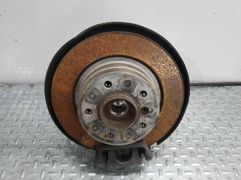 Recambio de mangueta trasera derecha para bmw 1 (e87) 118 i referencia OEM IAM 33326774810  