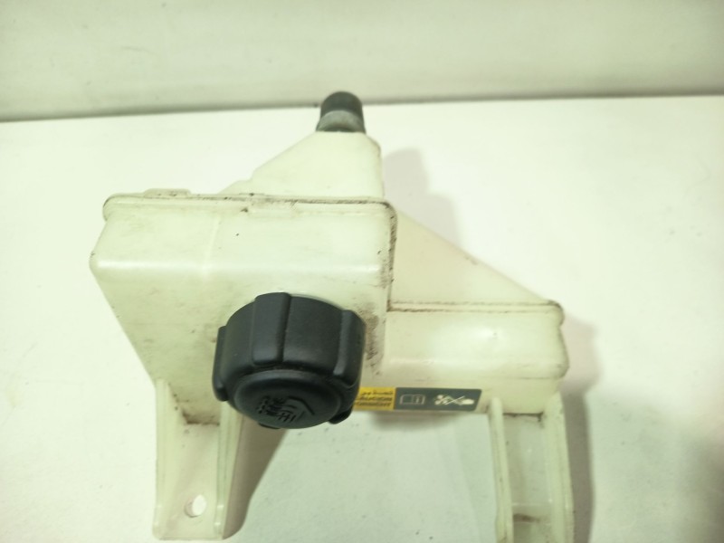 Recambio de deposito expansion para nissan nv200 / evalia autobús e-nv (me0m) referencia OEM IAM 217104FA0A  