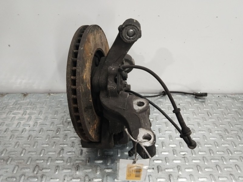 Recambio de mangueta delantera derecha para chrysler voyager iv (rg, rs) 2.8 crd referencia OEM IAM 04694952AB  