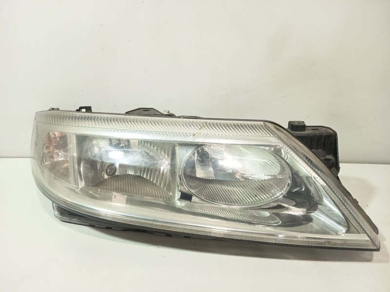 Recambio de faro derecho para renault laguna (b56) 1.6 16v rt referencia OEM IAM 7701047881 89005278 