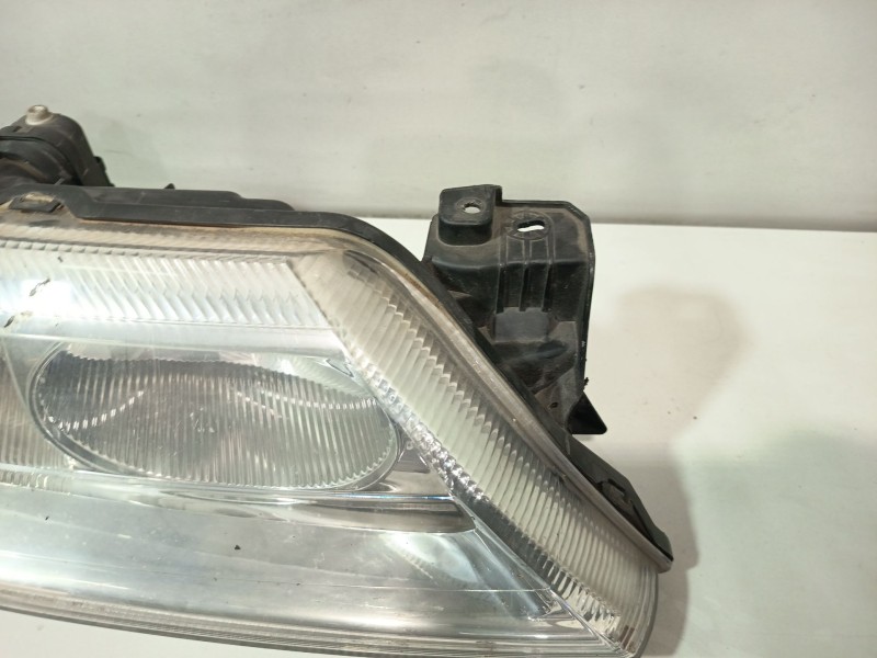 Recambio de faro derecho para renault laguna (b56) 1.6 16v rt referencia OEM IAM 7701047881 89005278 