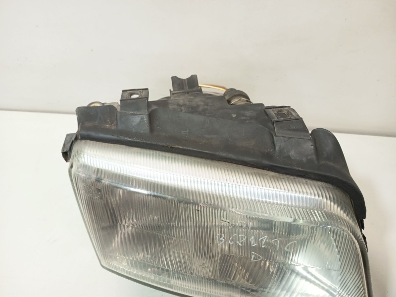 Recambio de faro derecho para audi a4 berlina (b5) 1.8 t referencia OEM IAM 8D0941030  
