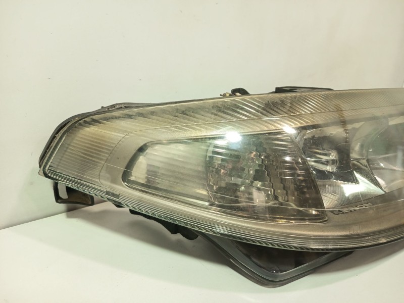 Recambio de faro derecho para renault laguna ii grandtour (kg0) dynamique referencia OEM IAM 7701474501 8200163324 