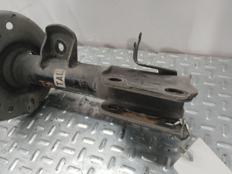 Recambio de amortiguador delantero izquierdo para nissan juke (f15) 1.5 dci referencia OEM IAM E43031KC2A  