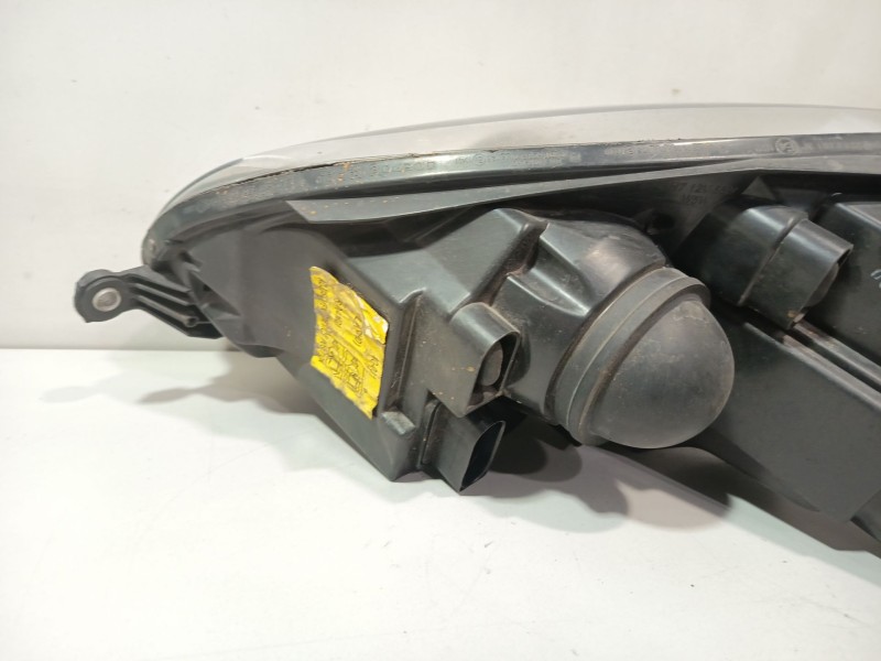 Recambio de faro derecho para volkswagen golf v (1k1) 1.4 tsi referencia OEM IAM 1K6941030P  