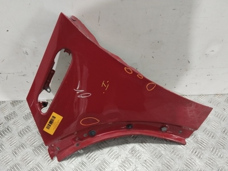 Recambio de aleta delantera izquierda para mini mini (r50, r53) cooper referencia OEM IAM 41217037437  ROJO