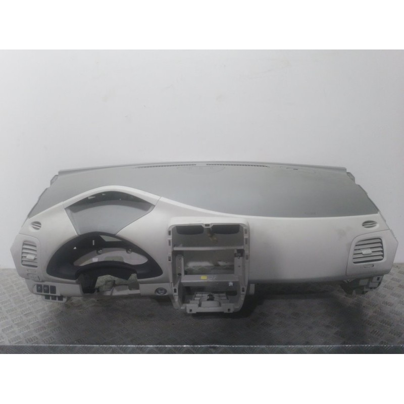SALPICADERO 682003NA0A  - imagen 1