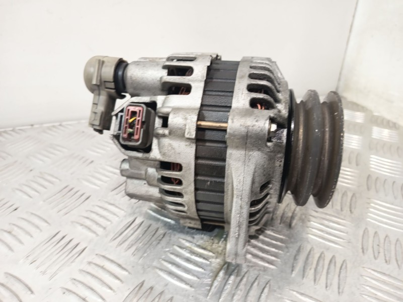 Recambio de alternador para mazda 323 f vi hatchback (bj) 2.0 td referencia OEM IAM A2TB1298  