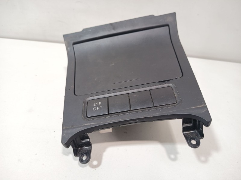 Recambio de cenicero para volkswagen golf v (1k1) 1.4 tsi referencia OEM IAM 1K085796  