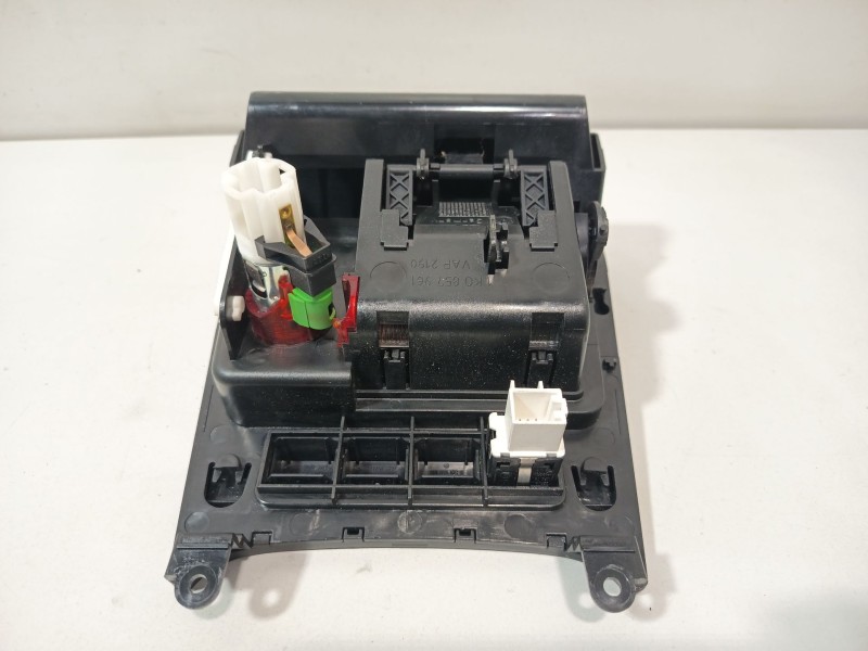 Recambio de cenicero para volkswagen golf v (1k1) 1.4 tsi referencia OEM IAM 1K085796  