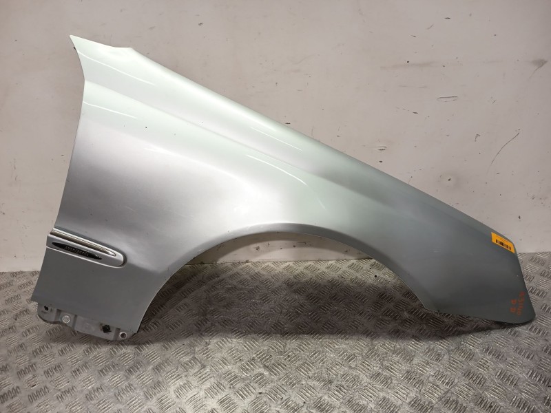 Recambio de aleta delantera derecha para mercedes-benz clk (c209) clk 320 (209.365) referencia OEM IAM 2098800418  