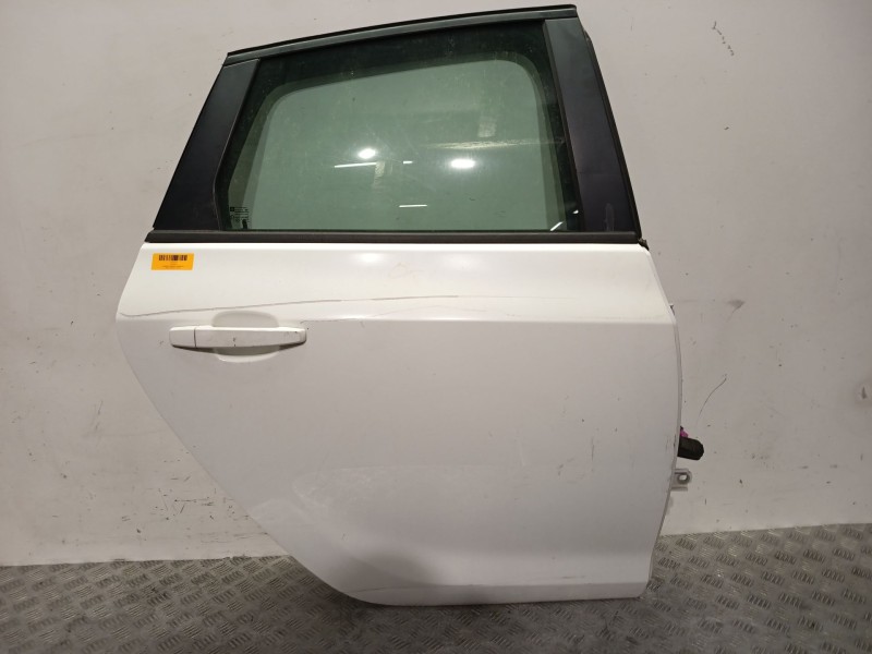 Recambio de puerta trasera derecha para opel astra j (p10) 1.4 (68) referencia OEM IAM 13285611  