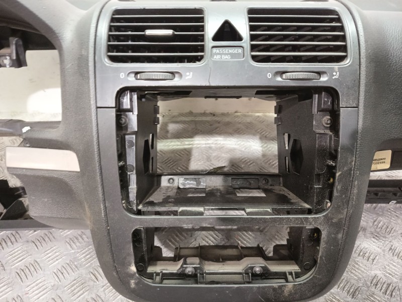 Recambio de salpicadero para volkswagen golf v (1k1) 1.4 tsi referencia OEM IAM 1K1857001F81X  