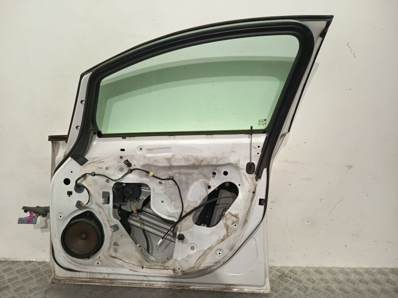 Recambio de puerta delantera derecha para opel astra j (p10) 1.4 (68) referencia OEM IAM 13330766  