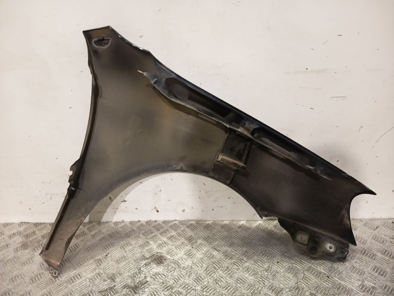 Recambio de aleta delantera izquierda para volkswagen golf v (1k1) 1.4 tsi referencia OEM IAM 1K5821021A  