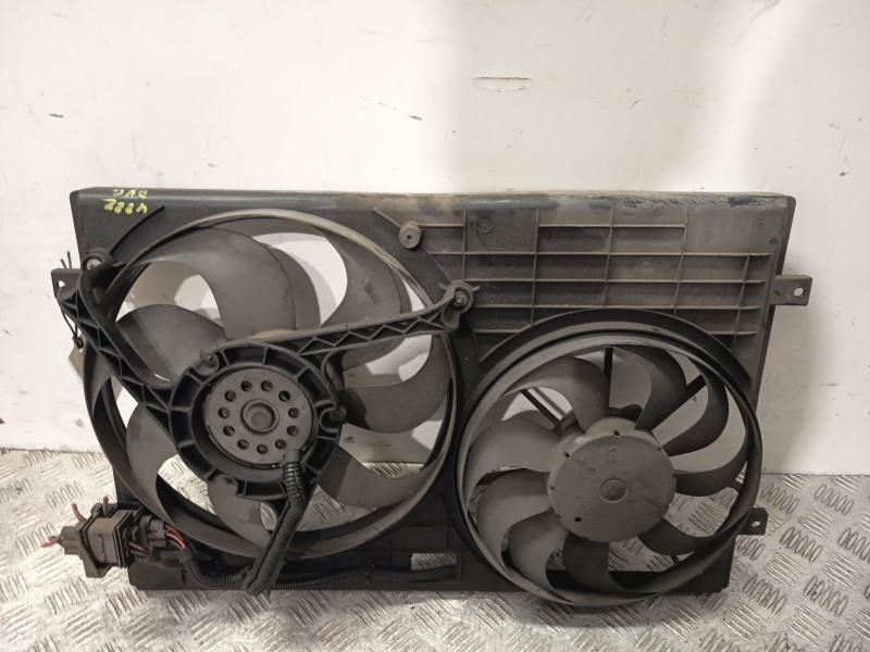 Recambio de electroventilador para volkswagen polo (9n1) gt referencia OEM IAM 6Q0121207F  