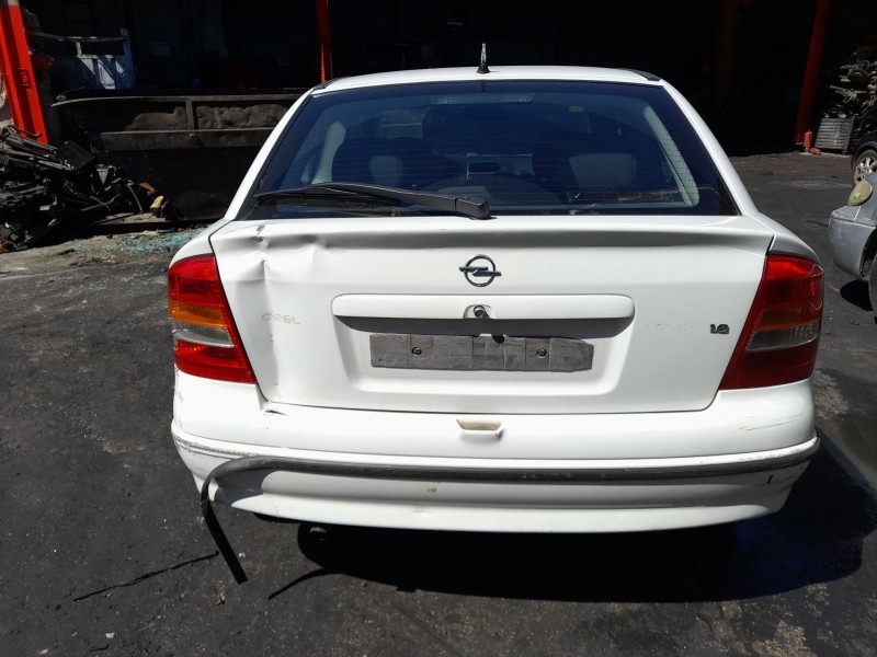 opel astra g hatchback (t98) del año 2001