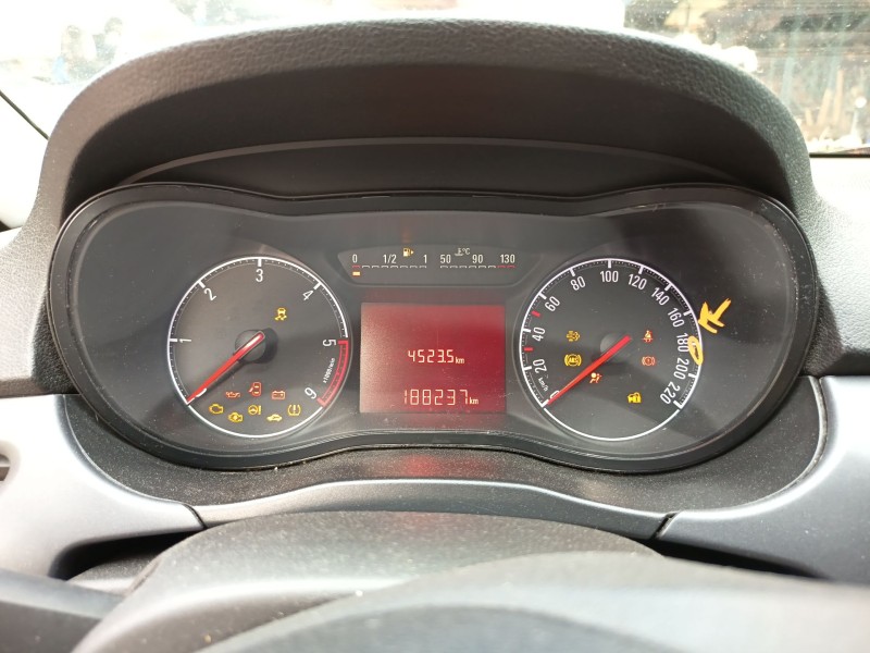 opel corsa e (x15) del año 2015