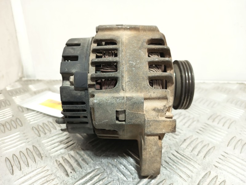 Recambio de alternador para renault clio ii (bb_, cb_) 1.2 lpg referencia OEM IAM 7700437090  