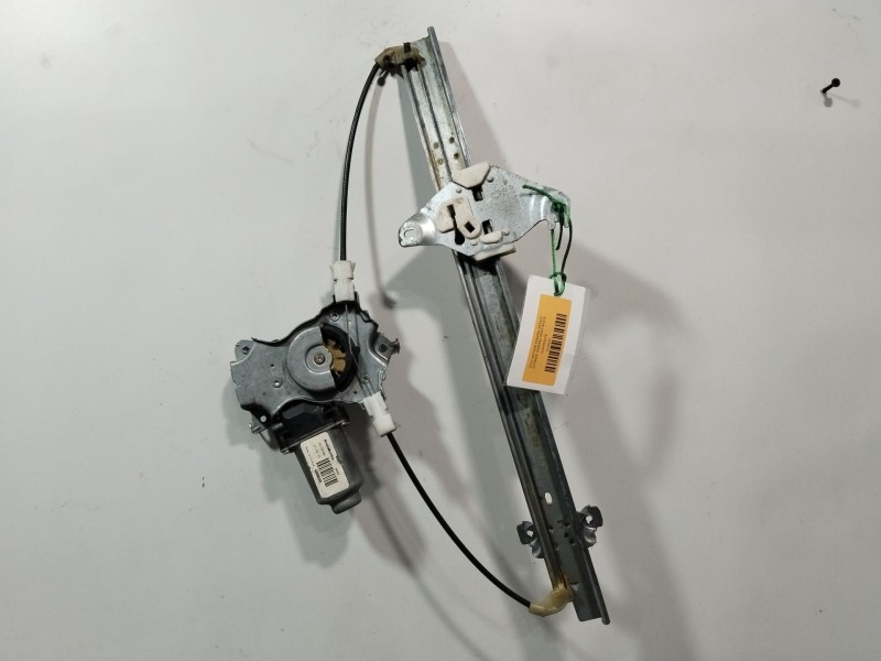 Recambio de elevalunas trasero derecho para nissan primera berlina (p12) visia referencia OEM IAM 82700AV610  