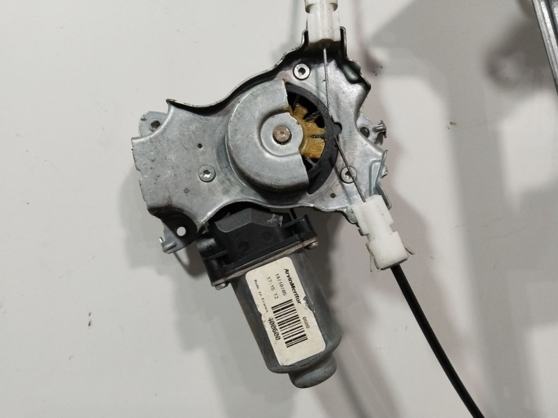 Recambio de elevalunas trasero derecho para nissan primera berlina (p12) visia referencia OEM IAM 82700AV610  