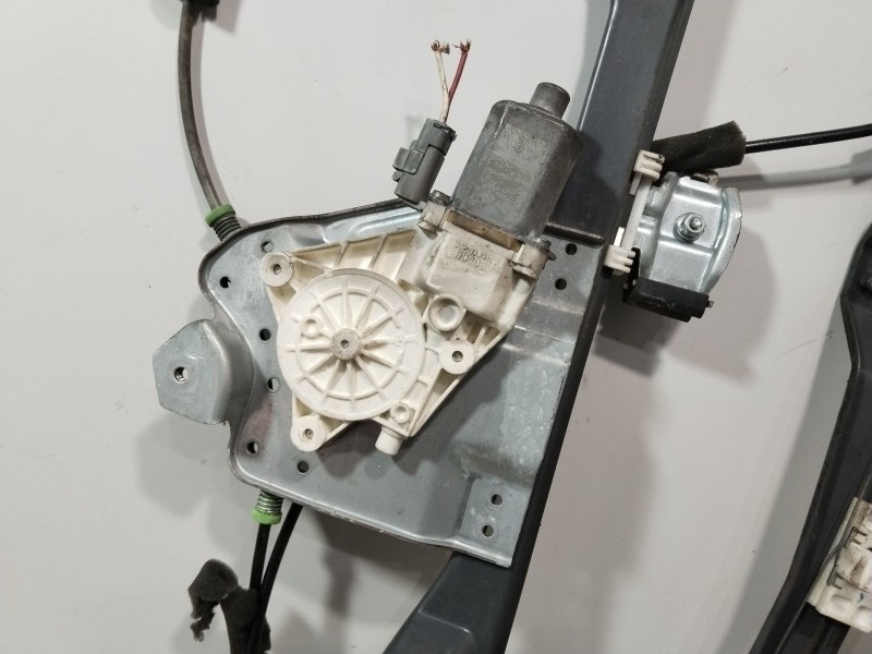 Recambio de elevalunas delantero derecho para ssangyong actyon 200 xdi referencia OEM IAM 7232109004  