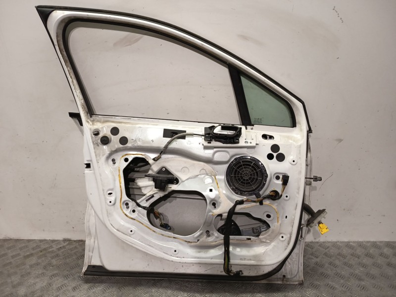 Recambio de puerta delantera izquierda para citroën c4 ii (nc_) 1.6 vti 120 referencia OEM IAM 9435084380  BLANCO