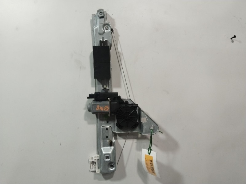 Recambio de elevalunas trasero izquierdo para renault megane ii sedán (lm0/1_) 1.4 referencia OEM IAM 8201010924  