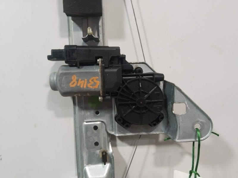 Recambio de elevalunas trasero izquierdo para renault megane ii sedán (lm0/1_) 1.4 referencia OEM IAM 8201010924  