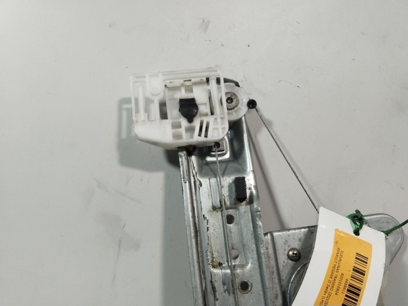 Recambio de elevalunas trasero izquierdo para renault megane ii sedán (lm0/1_) 1.4 referencia OEM IAM 8201010924  